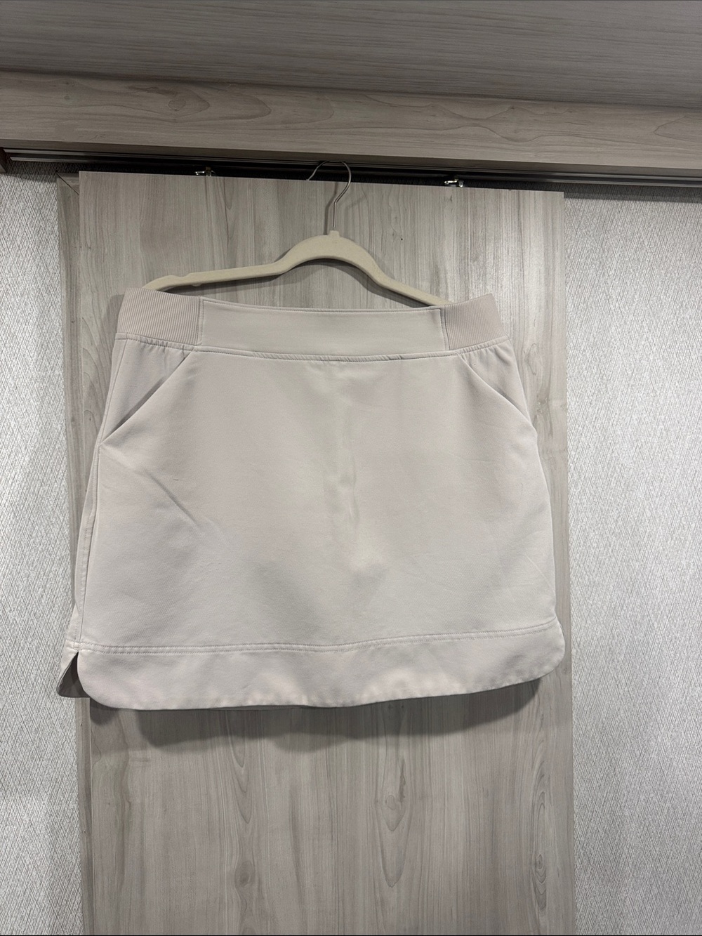 32 Degrees Cream Skort with Side Pockets
